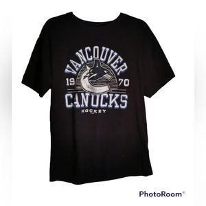 🍄 Vancouver Canucks T-Shirt, L